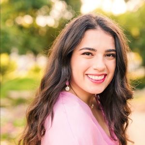 Meet your Posher, Chloe